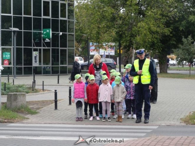 Spotkanie z policjantem w Przedszkolu Miejskim nr 17 [ZDJĘCIA] - zdjęcie #6 - eOstroleka.pl