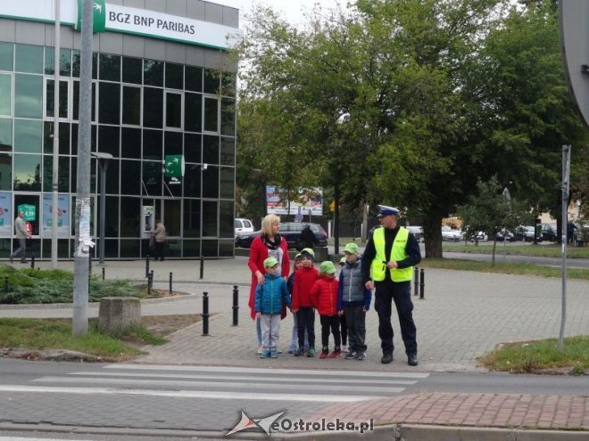 Spotkanie z policjantem w Przedszkolu Miejskim nr 17 [ZDJĘCIA] - zdjęcie #79 - eOstroleka.pl