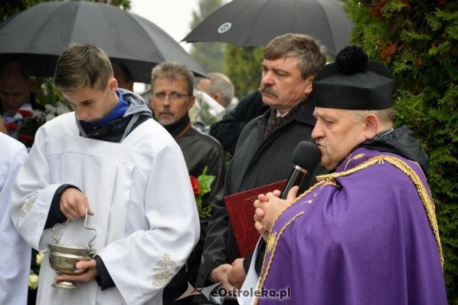 Uroczystość poświęcenia tablicy oraz nagrobków w Goworowie [21.10.2016] - zdjęcie #29 - eOstroleka.pl