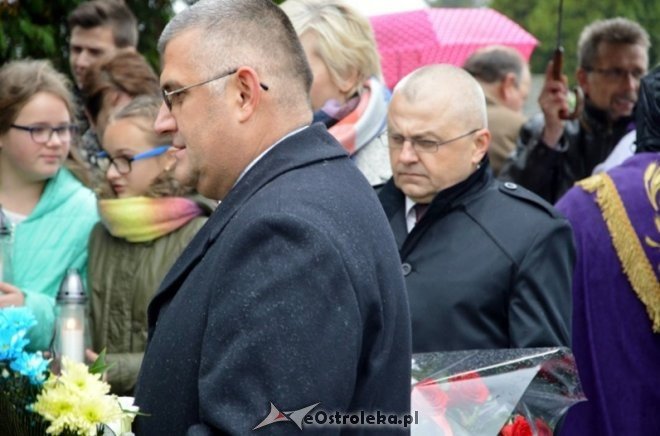 Uroczystość poświęcenia tablicy oraz nagrobków w Goworowie [21.10.2016] - zdjęcie #8 - eOstroleka.pl