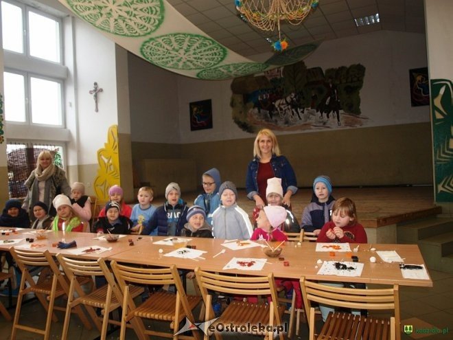 Przedszkolaki z ZPO w Kadzidle na zajęciach w Centrum Kultury Kurpiowskiej [ZDJĘCIA] - zdjęcie #39 - eOstroleka.pl