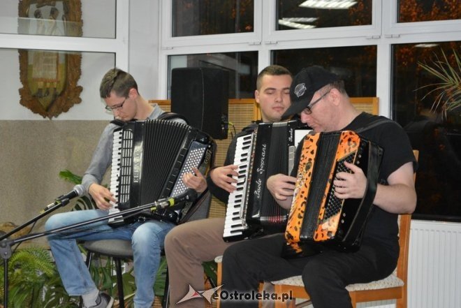 Wieczór z akordeonem w Łysych [ZDJĘCIA] - zdjęcie #18 - eOstroleka.pl