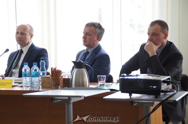 XXXII sesja Rady Miasta: Dla Energi i Sanepidu odznaki a dla aquaparku zwiększona dotacja [ZDJĘCIA] - zdjęcie #17 - eOstroleka.pl