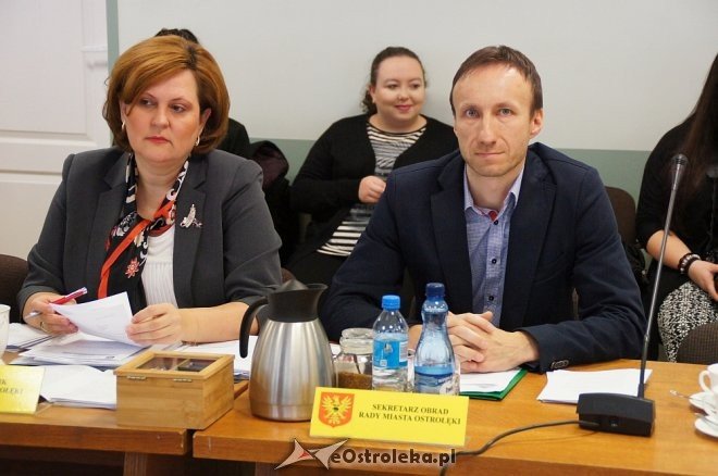 XXXII sesja Rady Miasta: Dla Energi i Sanepidu odznaki a dla aquaparku zwiększona dotacja [ZDJĘCIA] - zdjęcie #41 - eOstroleka.pl
