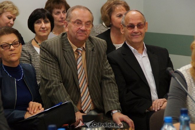 XXXII sesja Rady Miasta: Dla Energi i Sanepidu odznaki a dla aquaparku zwiększona dotacja [ZDJĘCIA] - zdjęcie #50 - eOstroleka.pl