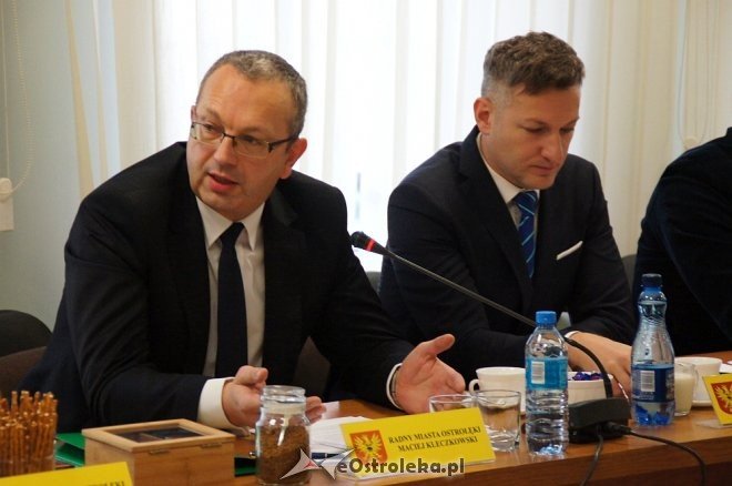 XXXII sesja Rady Miasta: Dla Energi i Sanepidu odznaki a dla aquaparku zwiększona dotacja [ZDJĘCIA] - zdjęcie #11 - eOstroleka.pl