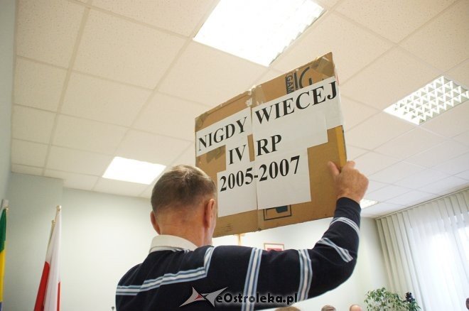 XXXII sesja Rady Miasta: Dla Energi i Sanepidu odznaki a dla aquaparku zwiększona dotacja [ZDJĘCIA] - zdjęcie #3 - eOstroleka.pl