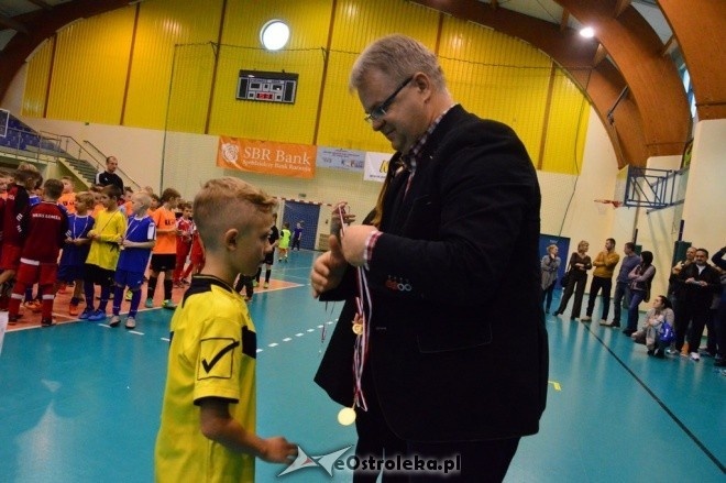 Turniej rocznika 2008 w Ostrołęce [30.10.2016] - zdjęcie #15 - eOstroleka.pl