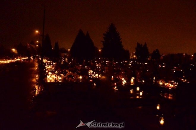Wszystkich Świętych: Cmentarz nocą [01.11.2016] - zdjęcie #10 - eOstroleka.pl