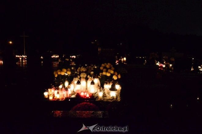 Wszystkich Świętych: Cmentarz nocą [01.11.2016] - zdjęcie #17 - eOstroleka.pl