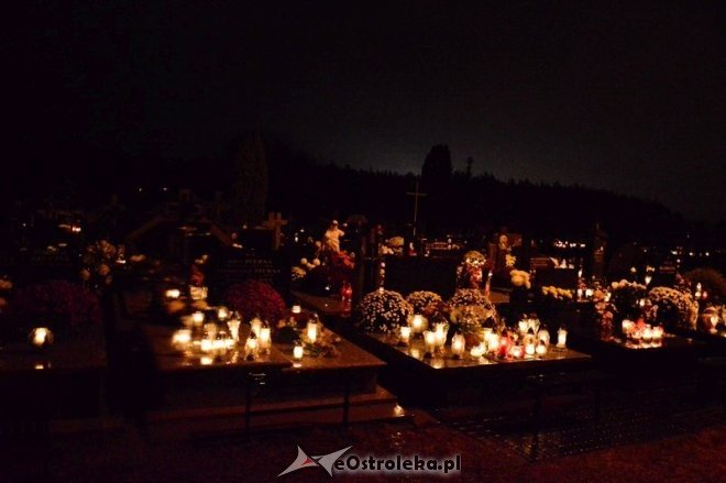 Wszystkich Świętych: Cmentarz nocą [01.11.2016] - zdjęcie #26 - eOstroleka.pl
