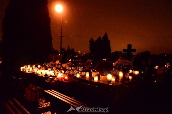 Wszystkich Świętych: Cmentarz nocą [01.11.2016] - zdjęcie #33 - eOstroleka.pl