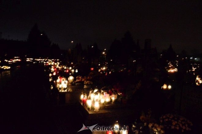 Wszystkich Świętych: Cmentarz nocą [01.11.2016] - zdjęcie #48 - eOstroleka.pl