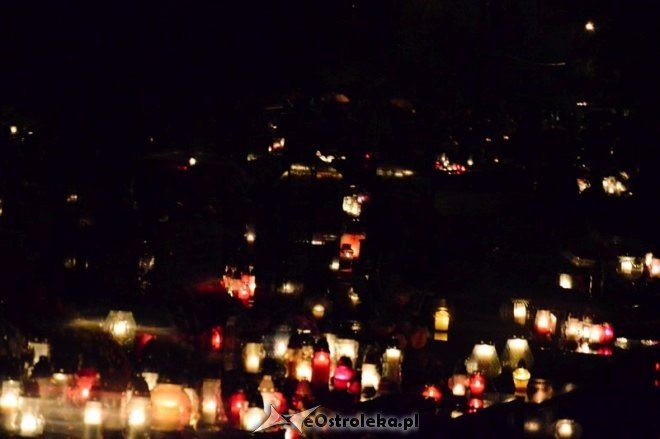 Wszystkich Świętych: Cmentarz nocą [01.11.2016] - zdjęcie #53 - eOstroleka.pl