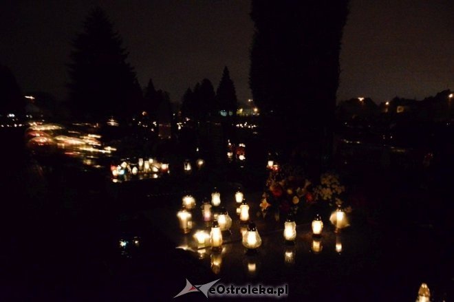 Wszystkich Świętych: Cmentarz nocą [01.11.2016] - zdjęcie #24 - eOstroleka.pl