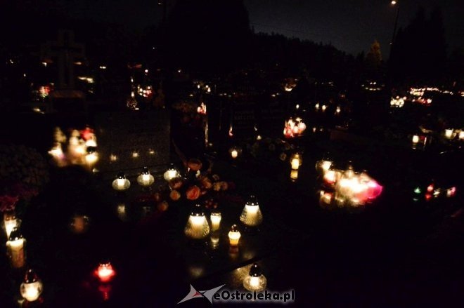 Wszystkich Świętych: Cmentarz nocą [01.11.2016] - zdjęcie #23 - eOstroleka.pl