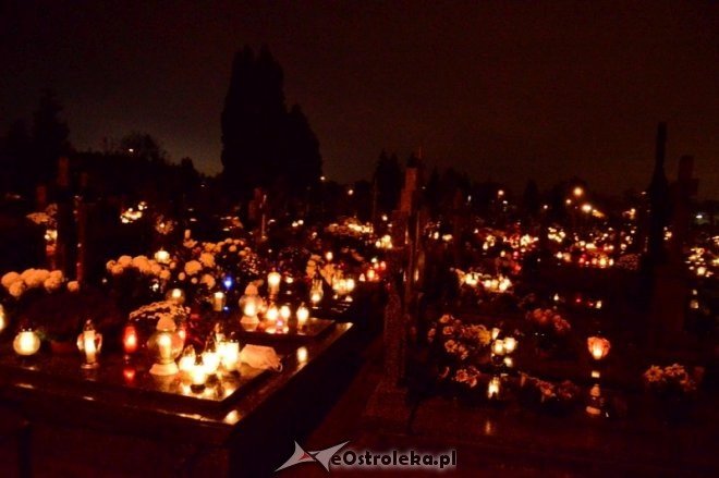 Wszystkich Świętych: Cmentarz nocą [01.11.2016] - zdjęcie #67 - eOstroleka.pl