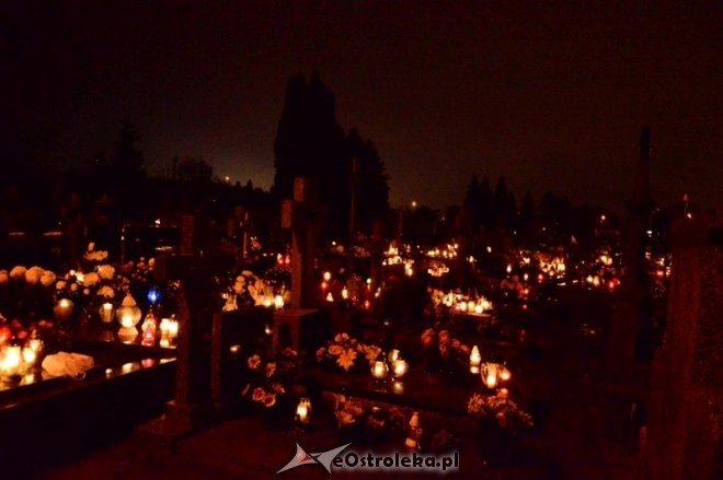 Wszystkich Świętych: Cmentarz nocą [01.11.2016] - zdjęcie #68 - eOstroleka.pl