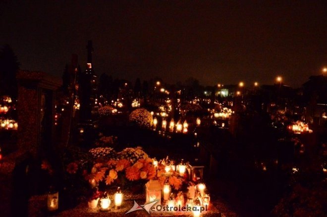 Wszystkich Świętych: Cmentarz nocą [01.11.2016] - zdjęcie #69 - eOstroleka.pl