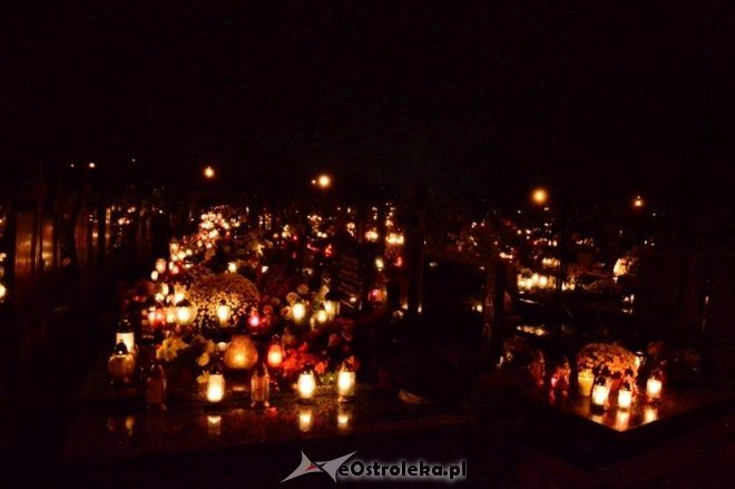 Wszystkich Świętych: Cmentarz nocą [01.11.2016] - zdjęcie #7 - eOstroleka.pl