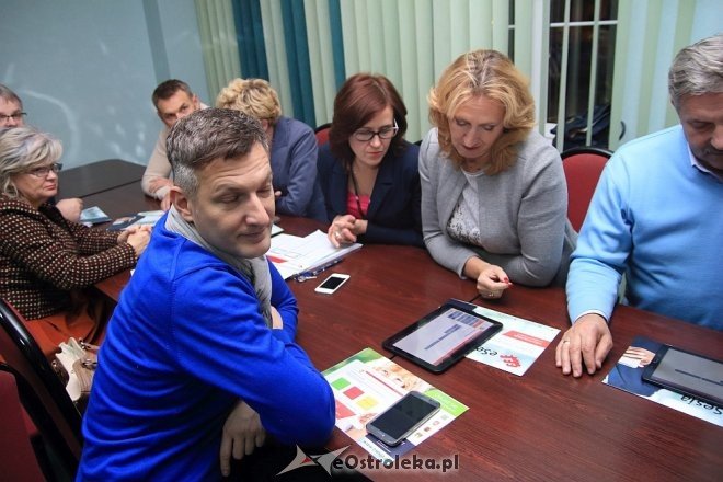 Prezentacja elektronicznego systemu głosowania eSesja [ZDJĘCIA] - zdjęcie #20 - eOstroleka.pl