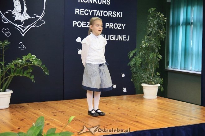 22. Międzyszkolny Konkurs Poezji i Prozy Religijnej w SP nr 10 [ZDJĘCIA] - zdjęcie #36 - eOstroleka.pl