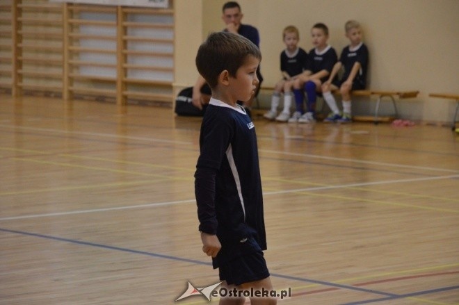 Turniej rocznika 2009 w Ostrołęce [07.11.2016] - zdjęcie #19 - eOstroleka.pl