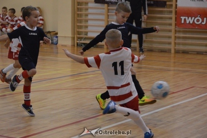 Turniej rocznika 2009 w Ostrołęce [07.11.2016] - zdjęcie #15 - eOstroleka.pl