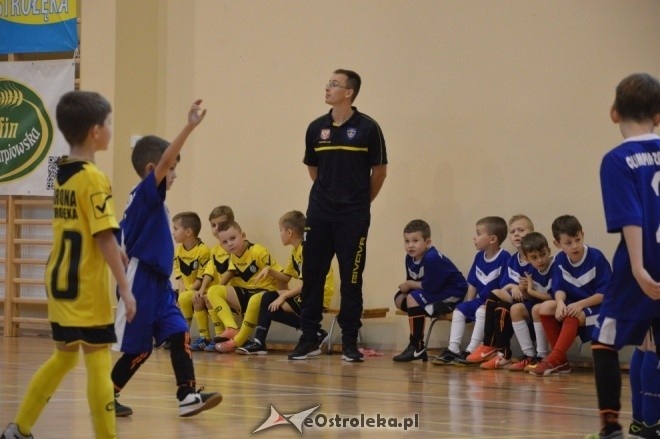 Turniej rocznika 2009 w Ostrołęce [07.11.2016] - zdjęcie #9 - eOstroleka.pl