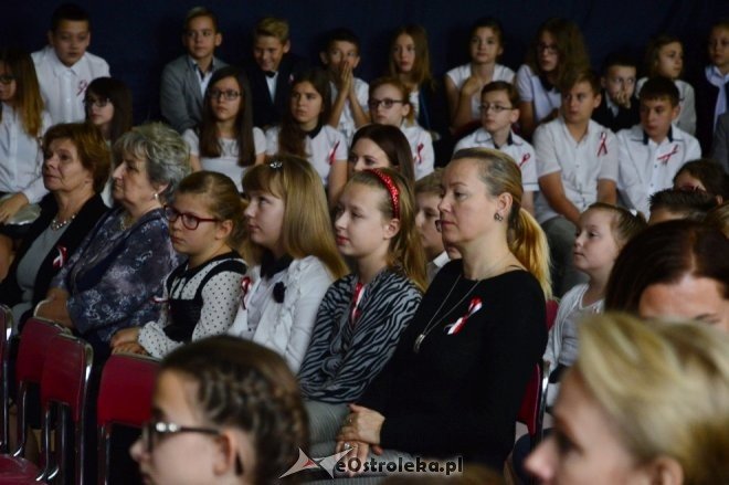 Święto Niepodległości w ostrołęckich szkołach [10.11.2016] - zdjęcie #34 - eOstroleka.pl