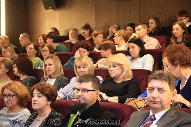 Konferencja naukowa z wykładem i spektaklem na 1050. rocznicę Chrztu Polski [ZDJĘCIA] - zdjęcie #13 - eOstroleka.pl