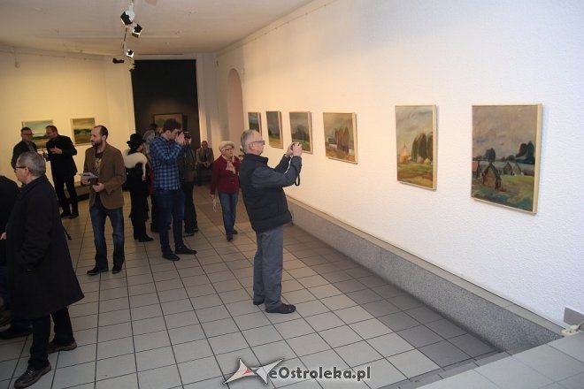 Wernisaż wystawy „Malarstwo” Stanisława Krzyżewskiego w Galerii Ostrołęka [ZDJĘCIA] - zdjęcie #11 - eOstroleka.pl