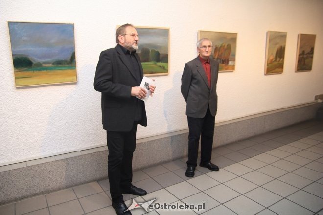 Wernisaż wystawy „Malarstwo” Stanisława Krzyżewskiego w Galerii Ostrołęka [ZDJĘCIA] - zdjęcie #26 - eOstroleka.pl