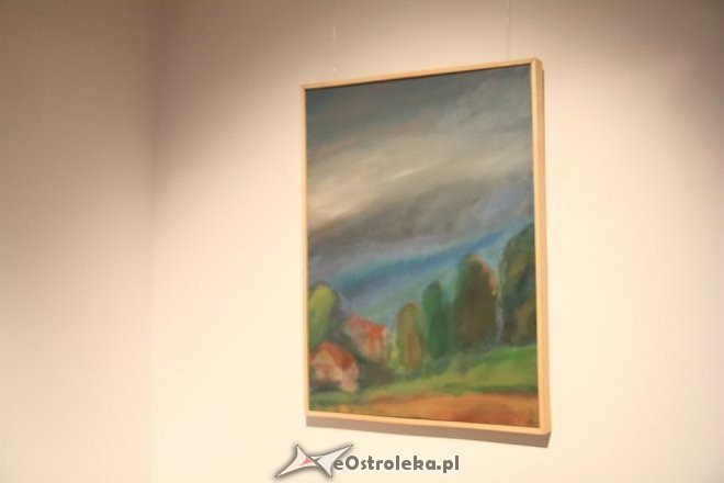 Wernisaż wystawy „Malarstwo” Stanisława Krzyżewskiego w Galerii Ostrołęka [ZDJĘCIA] - zdjęcie #31 - eOstroleka.pl