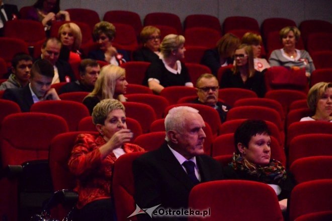 Uroczysta sesja Rady Miasta z okazji Narodowego Święta Niepodlgłości - zdjęcie #68 - eOstroleka.pl