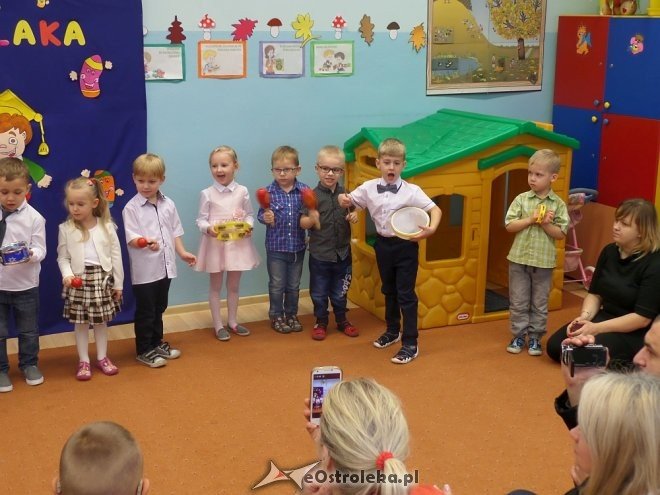 Pasowanie na przedszkolaka w miejskiej „ósemce” [ZDJĘCIA] - zdjęcie #13 - eOstroleka.pl