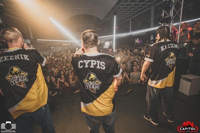 CYPIS & Kriswell - Noc Wariatów w Clubie Capitol Sypniewo [ZDJĘCIA] - zdjęcie #97 - eOstroleka.pl