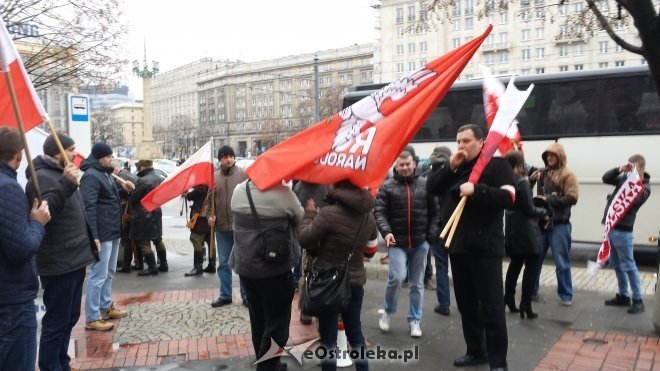 Ostrołęczanie na Marszu Niepodległości [WIDEO, ZDJĘCIA] - zdjęcie #1 - eOstroleka.pl
