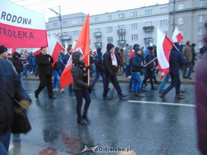 Ostrołęczanie na Marszu Niepodległości [WIDEO, ZDJĘCIA] - zdjęcie #14 - eOstroleka.pl