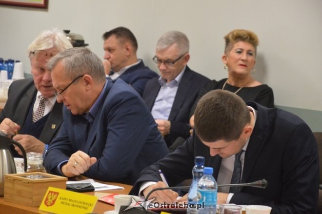 Nadzwyczajna sesja Rady Miasta Ostrołęki [15.11.2016] - zdjęcie #28 - eOstroleka.pl