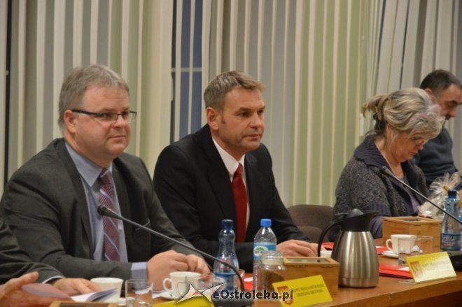 Nadzwyczajna sesja Rady Miasta Ostrołęki [15.11.2016] - zdjęcie #30 - eOstroleka.pl