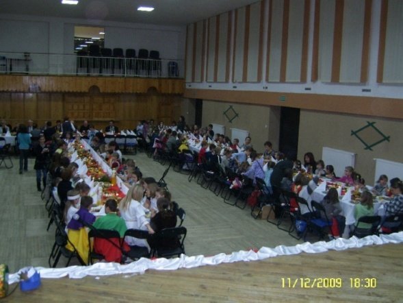 Wigilia Towarzystwa Przyjaciół Dzieci (11.12.09) - zdjęcie #14 - eOstroleka.pl