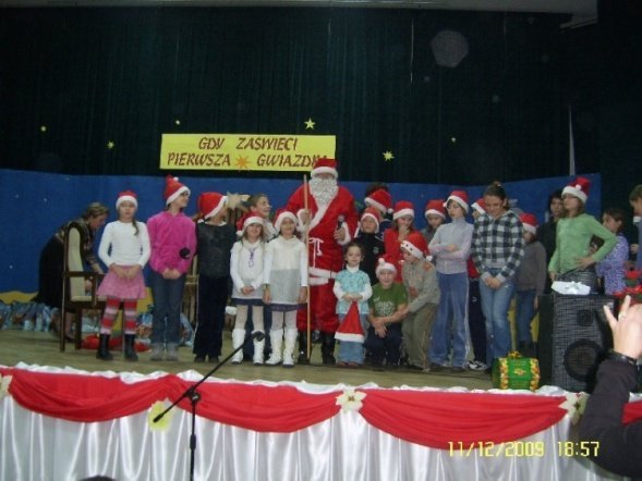 Wigilia Towarzystwa Przyjaciół Dzieci (11.12.09) - zdjęcie #6 - eOstroleka.pl