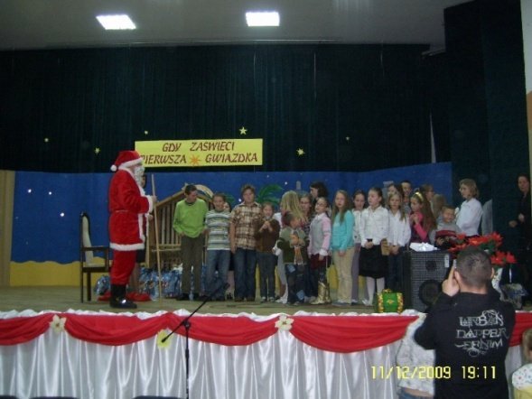Wigilia Towarzystwa Przyjaciół Dzieci (11.12.09) - zdjęcie #5 - eOstroleka.pl