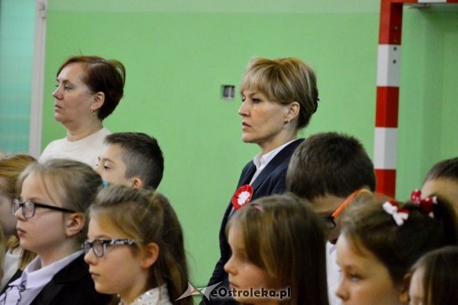 Święto Niepodległości w Szkole Podstawowej nr 2 [17.11.2016] - zdjęcie #15 - eOstroleka.pl