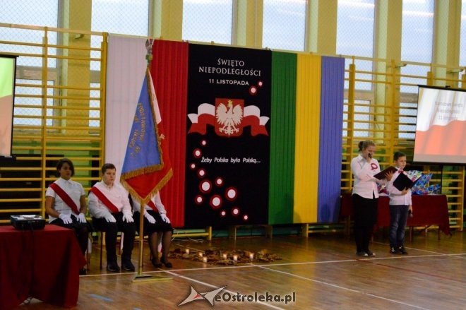 Święto Niepodległości w Szkole Podstawowej nr 2 [17.11.2016] - zdjęcie #27 - eOstroleka.pl