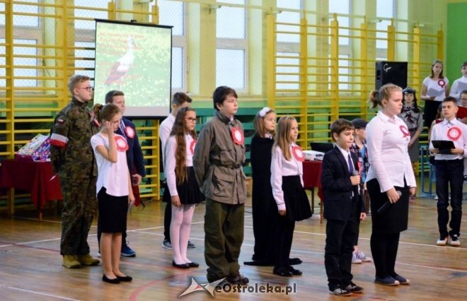 Święto Niepodległości w Szkole Podstawowej nr 2 [17.11.2016] - zdjęcie #37 - eOstroleka.pl