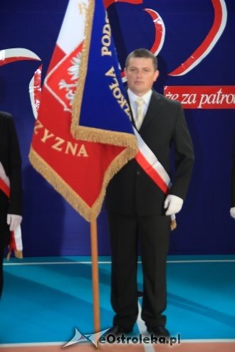 Uroczystość nadania sztandaru i imienia Szkole Podstawowej w Borawem [ZDJĘCIA] - zdjęcie #22 - eOstroleka.pl