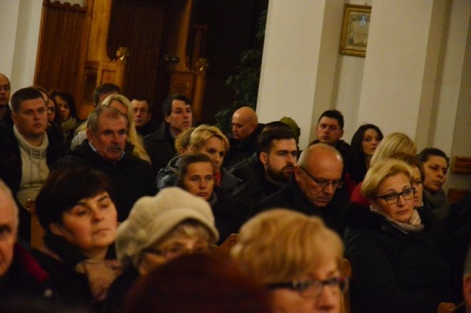 Wieczór skupienia w Ostrołęce [19.11.2016] - zdjęcie #12 - eOstroleka.pl