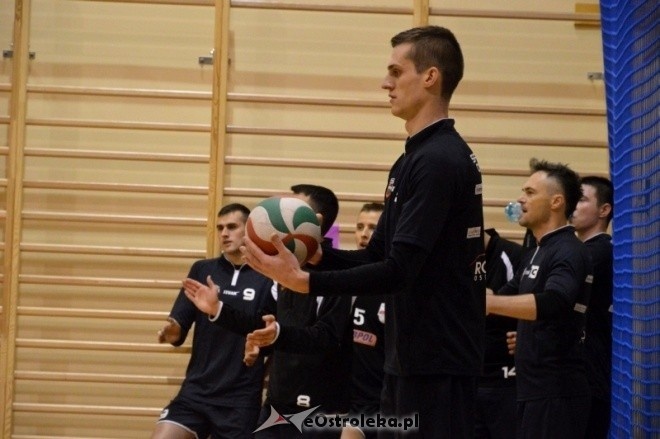 Volley Ostrołęka - Virtus Wiskitki [19.11.2016] - zdjęcie #42 - eOstroleka.pl